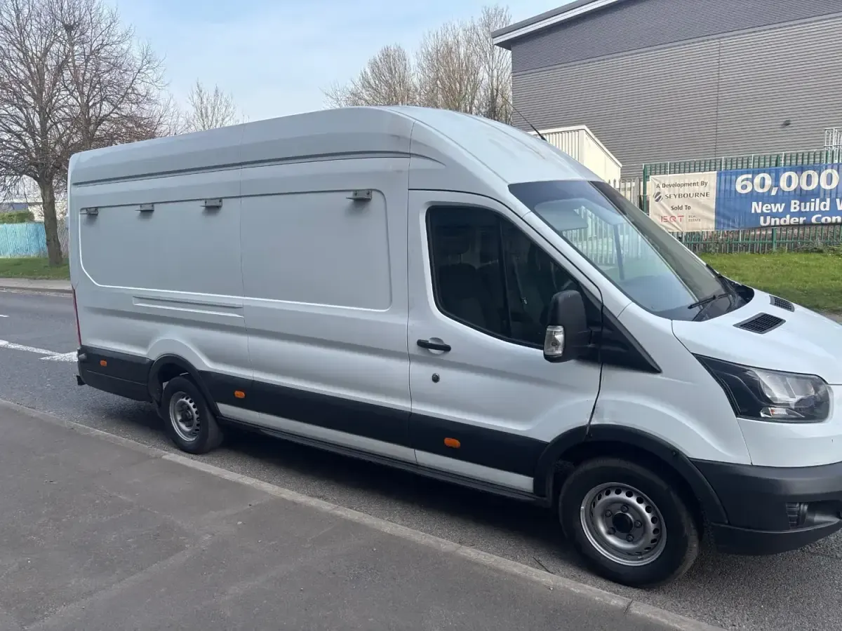 Usado Ford Transit 130 CV (95 kW) 2017 Blanco Van