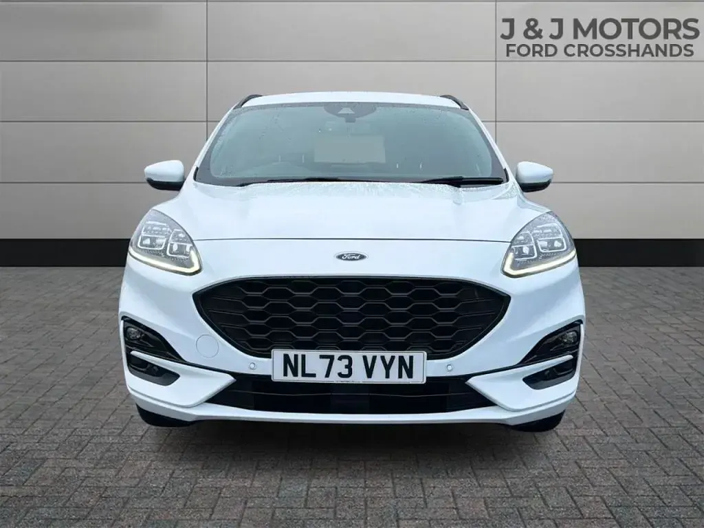 Used Ford Kuga ST-Line 150 HP (110 kW) 2023 White SUV