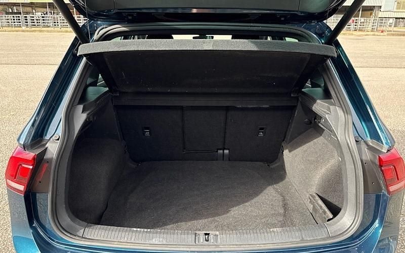 Used VW Tiguan R-line 150 HP (110 kW) 2023 SUV