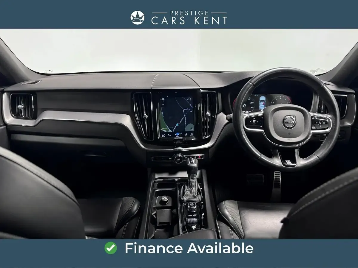Used Volvo XC60 R-Design 246 HP (180 kW) 2020 Grey SUV