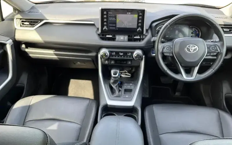 Used Toyota RAV4 Hybrid 218 HP (160 kW) 2021 Grey SUV