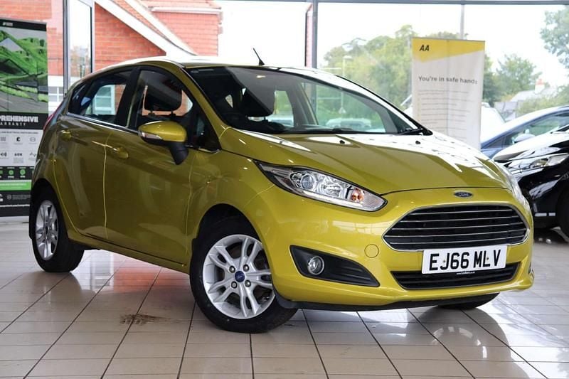 Yellow Used 2016 Ford Fiesta Zetec Hatchback | £7,220 (A bit pricey) - Image 1/4