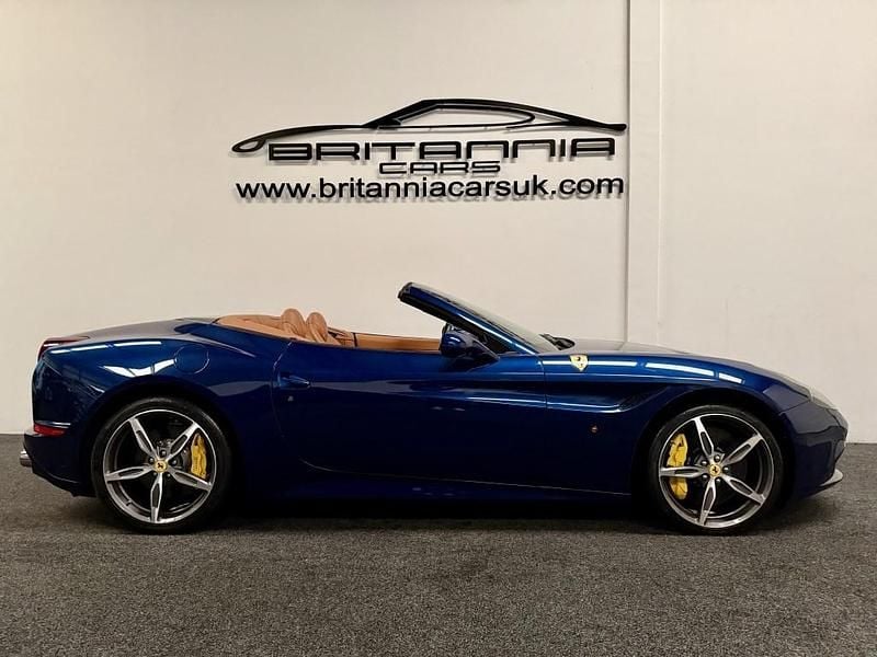 Used Ferrari California 560 HP (411 kW) 2015 Blue Cabriolet