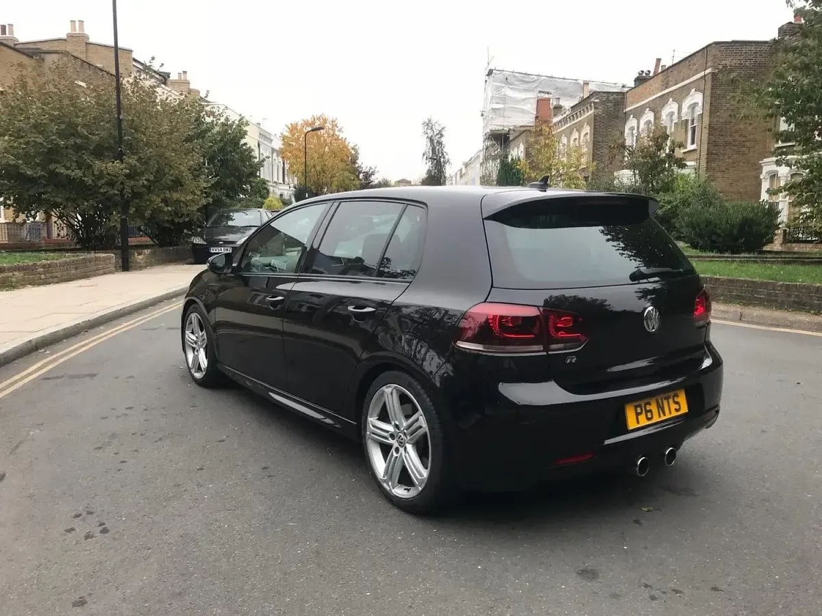 Used VW Golf VI R 270 HP (198 kW) 2011 Black Hatchback
