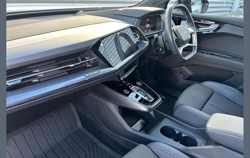 Used Audi Q4 e-tron S-Line 150 kW (204 HP) 2022 Other SUV