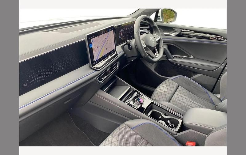 Used VW Tiguan R-line 150 HP (110 kW) 2025 White SUV