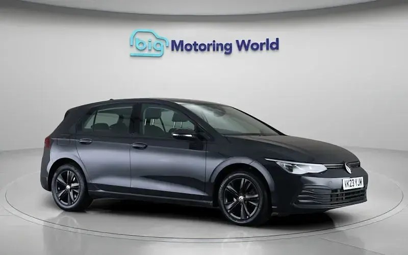 Used VW Golf VIII Life 150 HP (110 kW) 2023 Grey Hatchback