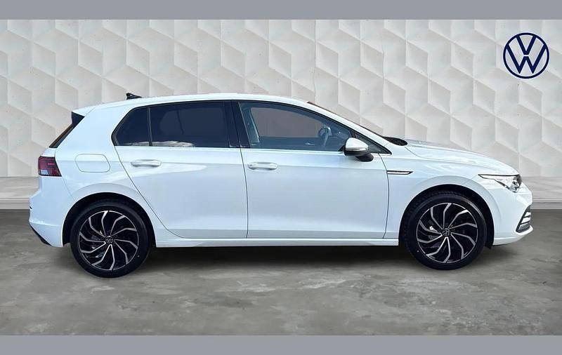 Used VW Golf VIII Edition 150 HP (110 kW) 2023 White Hatchback