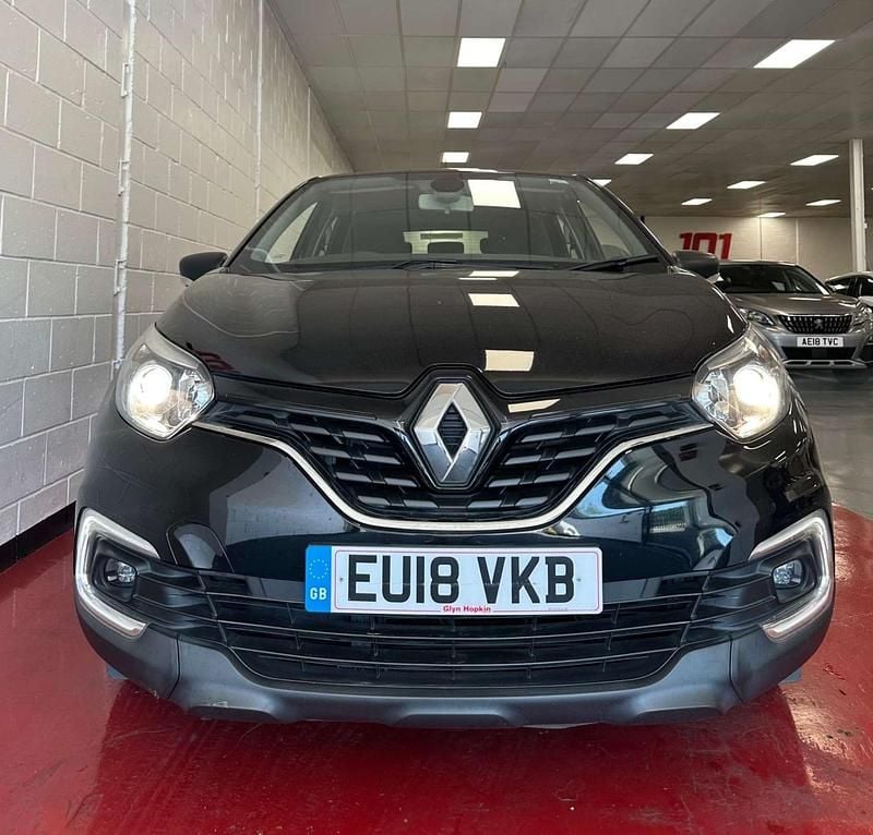 Second-hand Renault Captur Dynamique 90 CP (66 kW) 2018 Negru SUV