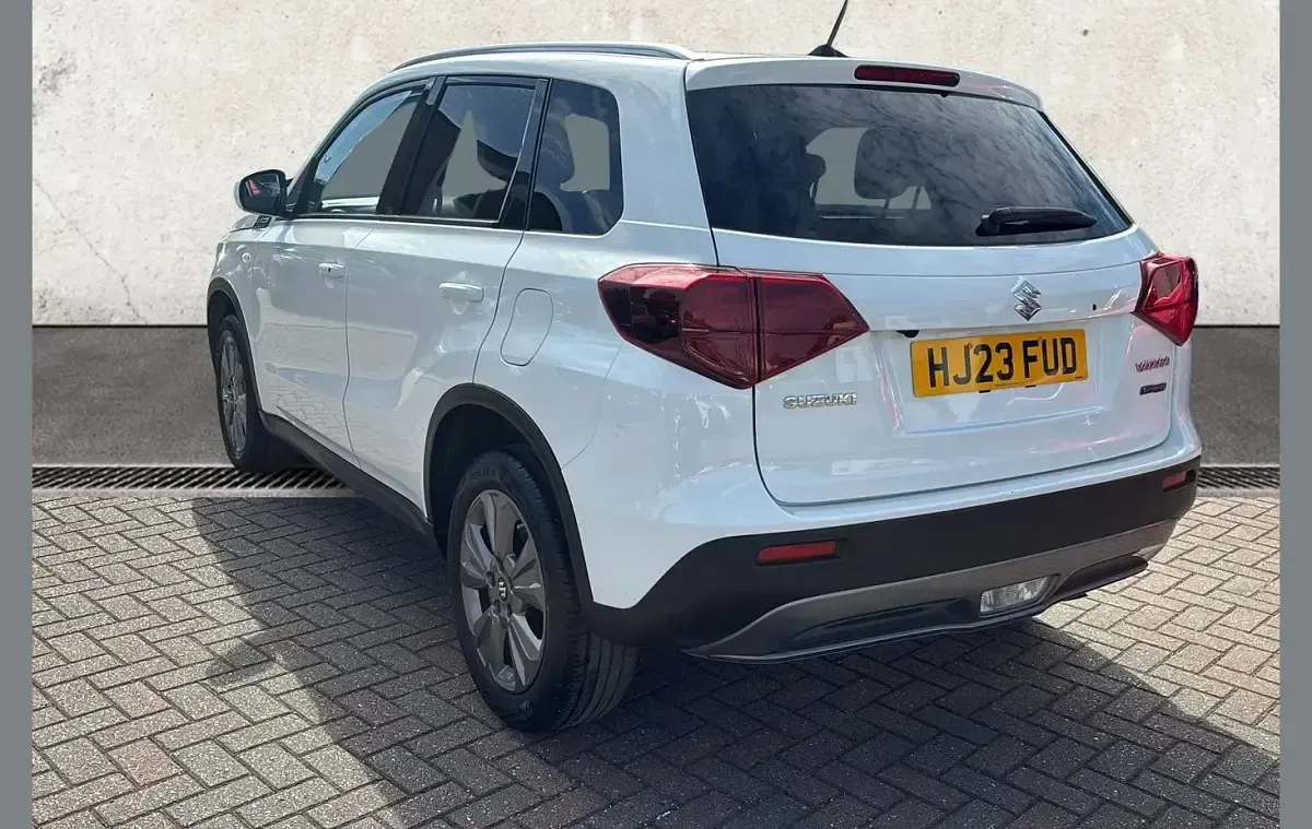 Used Suzuki Vitara SZ-T 116 HP (85 kW) 2023 White SUV