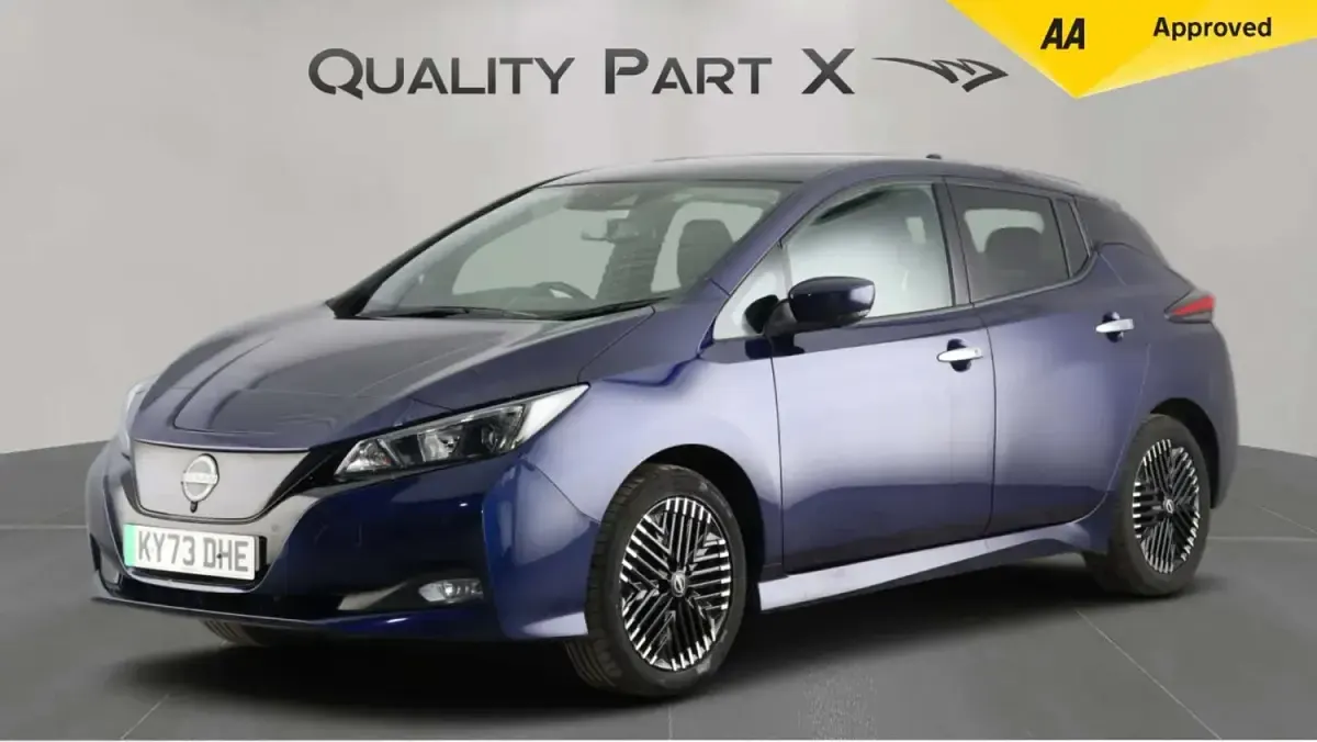 Used Nissan Leaf N-Connecta 110 kW (150 HP) 2023 Blue Hatchback