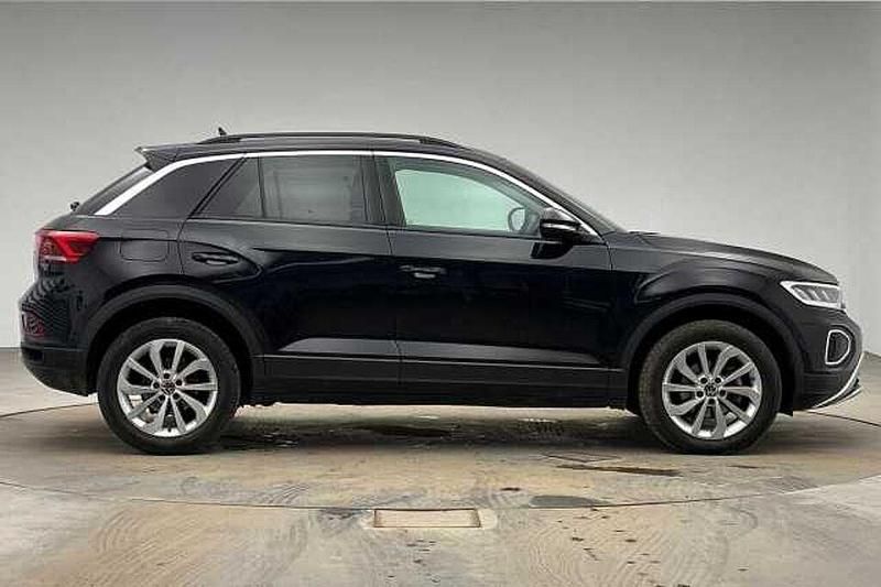 Used VW T-Roc Match 150 HP (110 kW) 2025 Black SUV