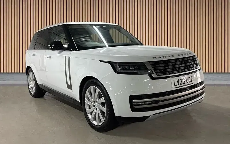 Used Land Rover Range Rover SE 441 HP (324 kW) 2023 SUV