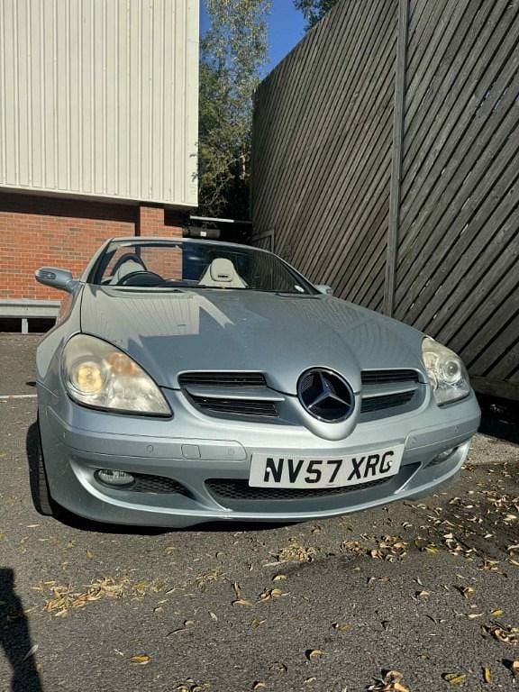 Silver Used 2007 Mercedes SLK200 Cabriolet | £3,795 (Good price) - Image 1/4