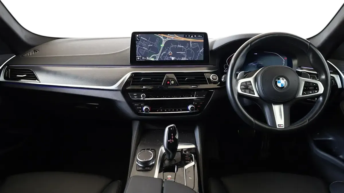 Used BMW 520 M Sport 187 HP (137 kW) 2024 Grey Estate