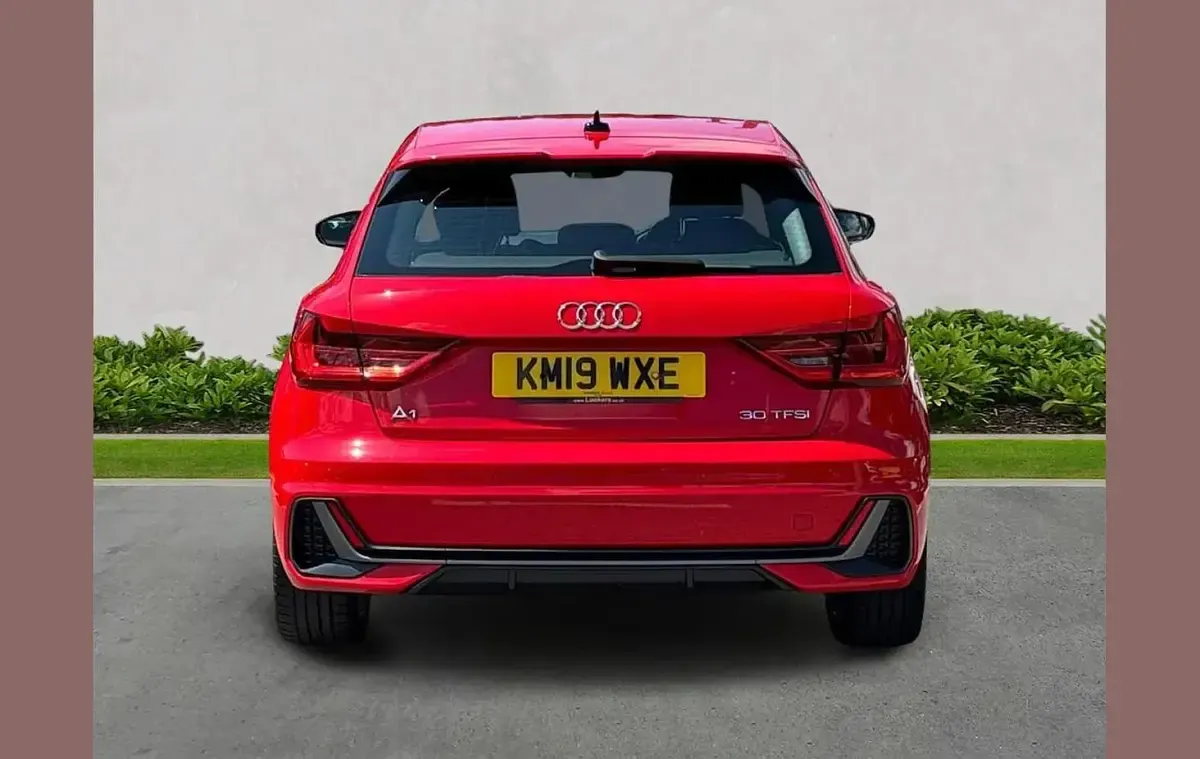 Used Audi A1 S-Line 113 HP (83 kW) 2019 Red SUV