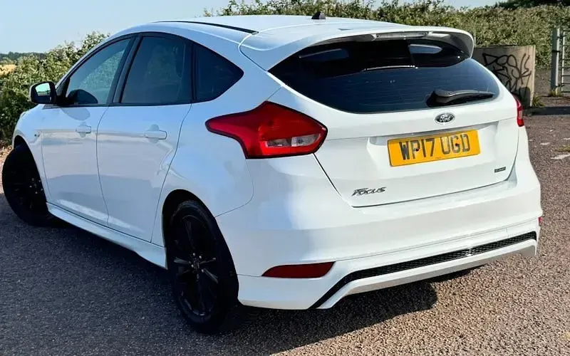 Used Ford Focus ST-Line 125 HP (91 kW) 2016 Hatchback