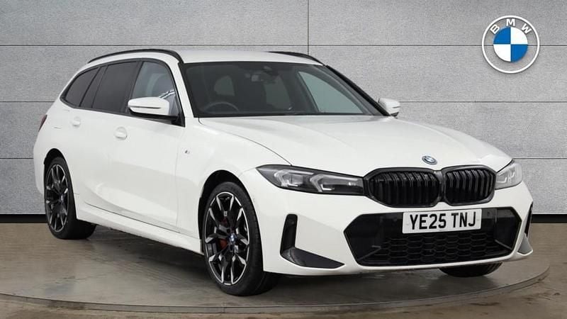 Used BMW 330e M Sport 288 HP (211 kW) 2025 White Estate
