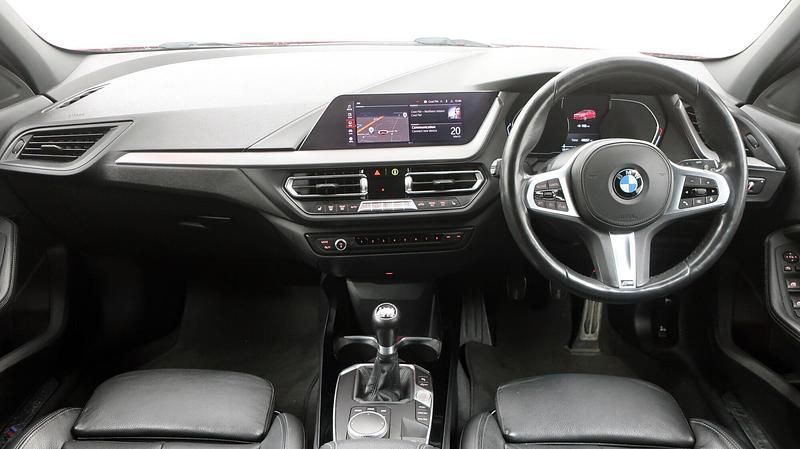 Used BMW 118 M Sport 138 HP (101 kW) 2020 Red Hatchback