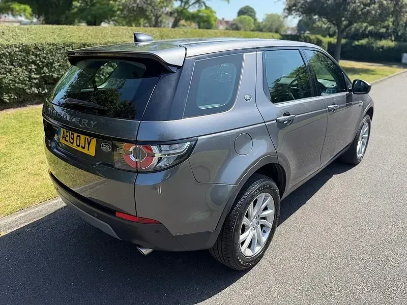 Second-hand Land Rover Discovery Sport SE 180 CP (132 kW) 2019 Gri SUV
