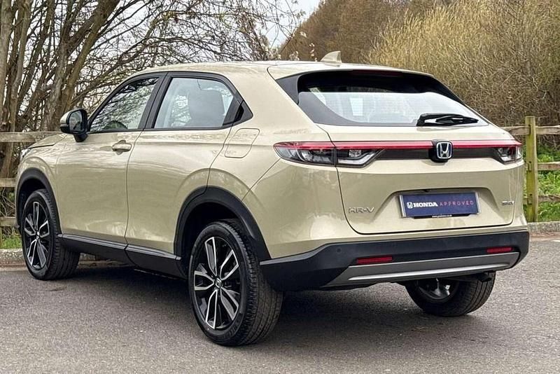 Used Honda HR-V Elegance 152 HP (111 kW) 2022 Beige SUV