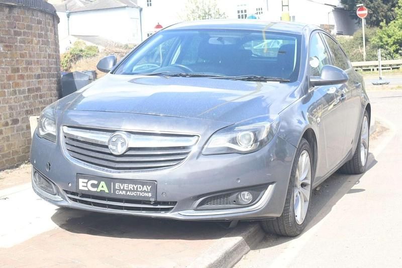 Second-hand Vauxhall Insignia SRi 140 CP (102 kW) 2016 Gri Hatchback