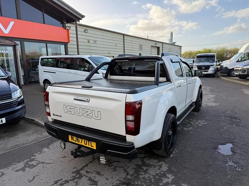Used Isuzu D-Max 2017 White Pickup
