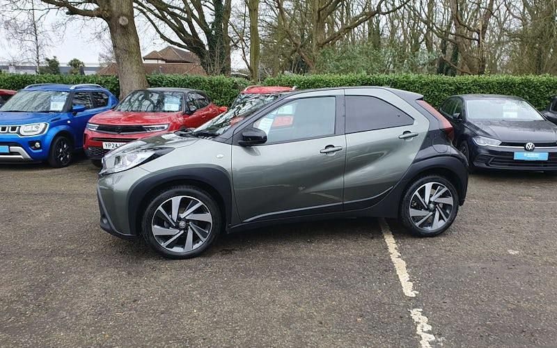 Used Toyota Aygo X 72 HP (52 kW) 2025 SUV