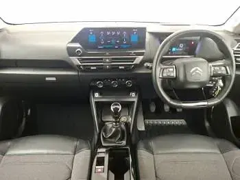 Used Citroën C4 PureTech 131 HP (96 kW) 2022 White Hatchback