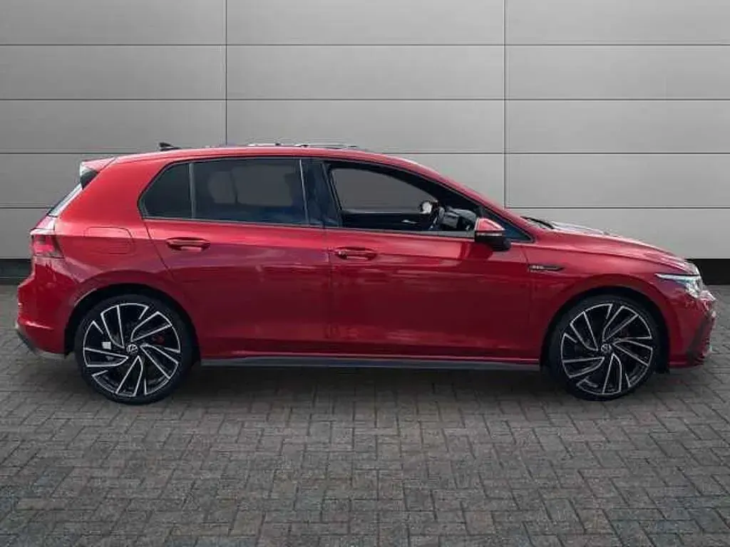 Used VW Golf VIII 200 HP (147 kW) 2024