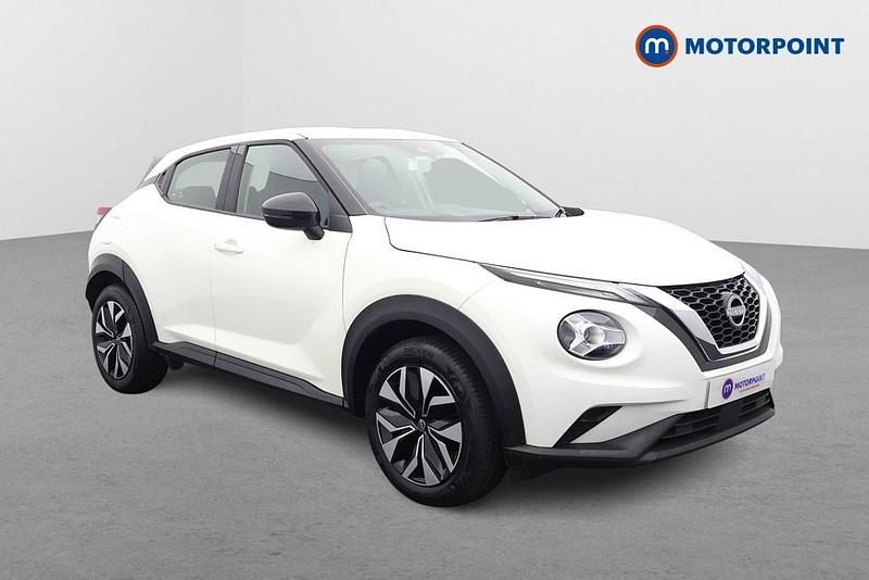 White Used 2023 Nissan Juke Acenta SUV | £15,299 (Fair price) - Image 1/4