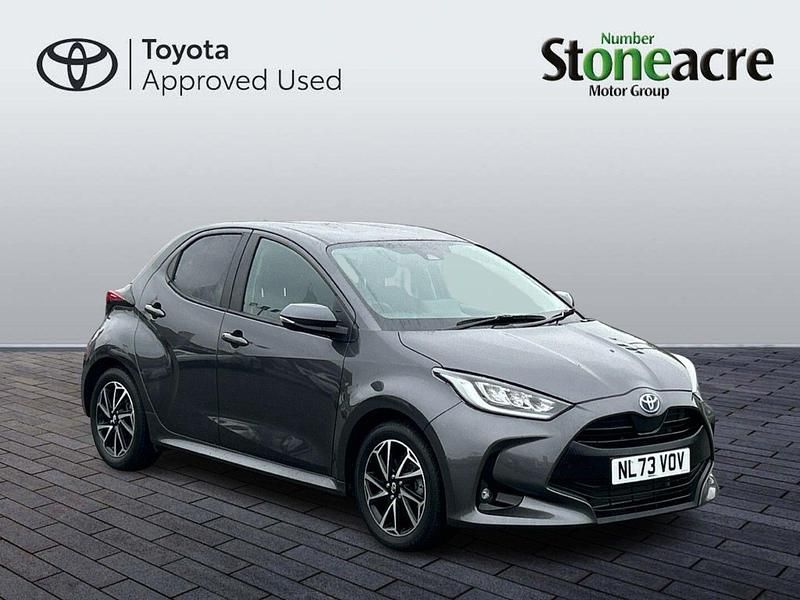 Grey Used 2023 Toyota Yaris Hybrid Design Hatchback | £19,500 (Fair price) - Image 1/2