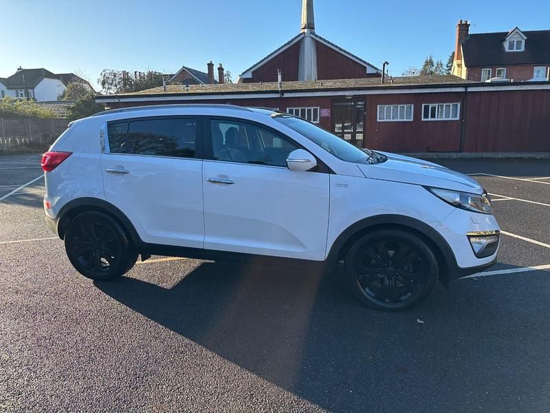 White Used 2013 Kia Sportage SUV | £6,000 (Fair price) - Image 1/4