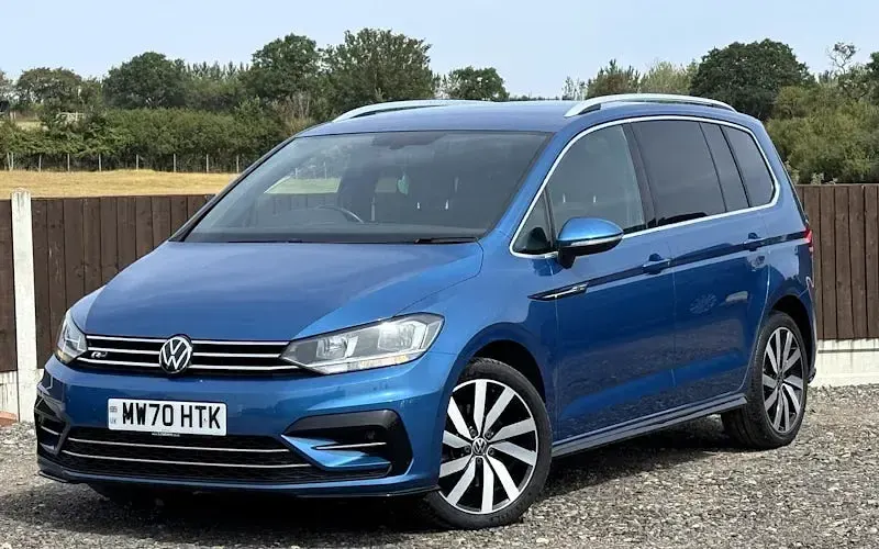 Used VW Touran R-line 150 HP (110 kW) 2025 MPV