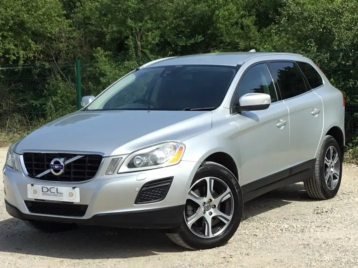 Used Volvo XC60 SE Lux 163 HP (119 kW) 2012 Silver SUV