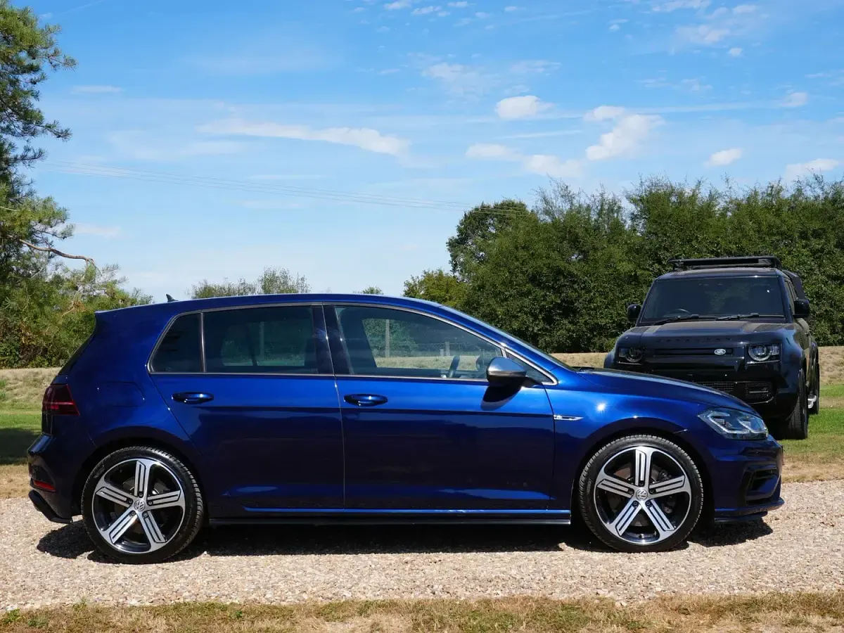 Used VW Golf VII R 300 HP (220 kW) 2019 Blue Hatchback