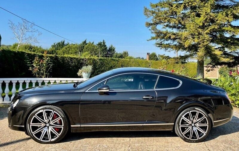 Used Bentley Continental 550 HP (404 kW) 2006 Black Sedan