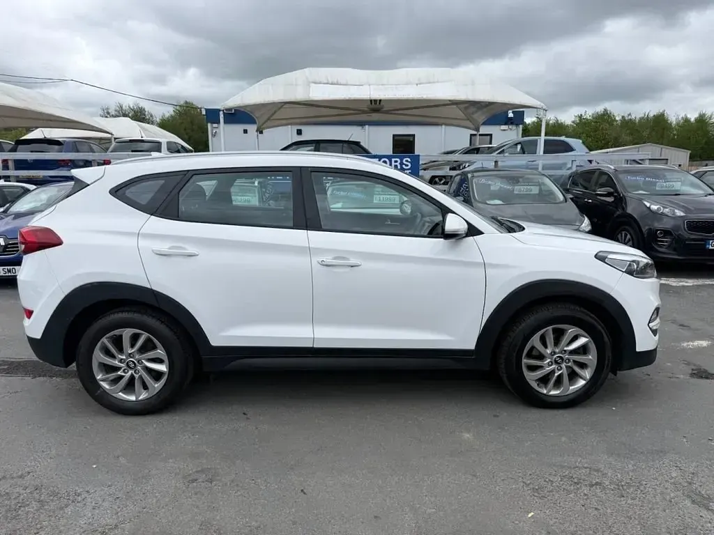 Używany Hyundai Tucson Edition 116 KM (85 kW) 2017 Biały SUV