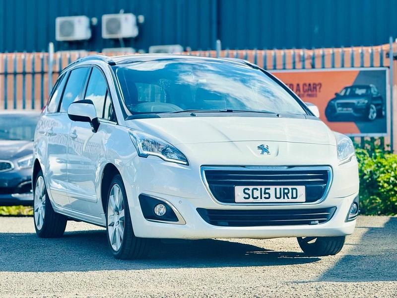 White Used 2015 Peugeot 5008 Active MPV | £4,495 (Fair price) - Image 1/3