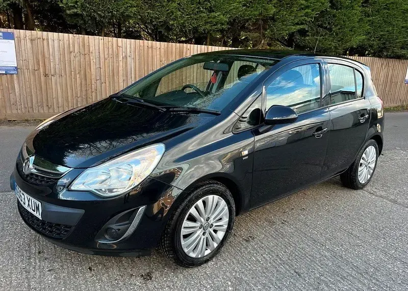Usado Vauxhall Corsa 2013 Preto Citadino