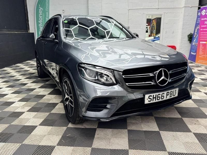 Begagnad Mercedes GLC220 AMG line 2016 Grå Kombi