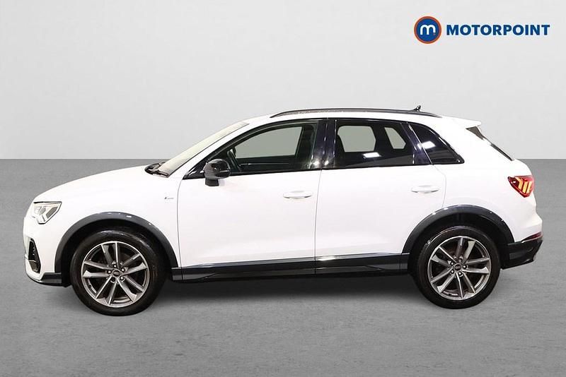 Used Audi Q3 Black Edition 150 HP (110 kW) 2022 White SUV