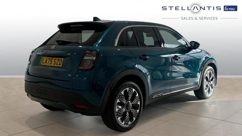 New Fiat 600E La Prima 114 kW (156 HP) 2025 Green SUV