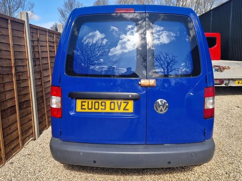 Used VW Caddy 69 HP (50 kW) 2009 Blue MPV