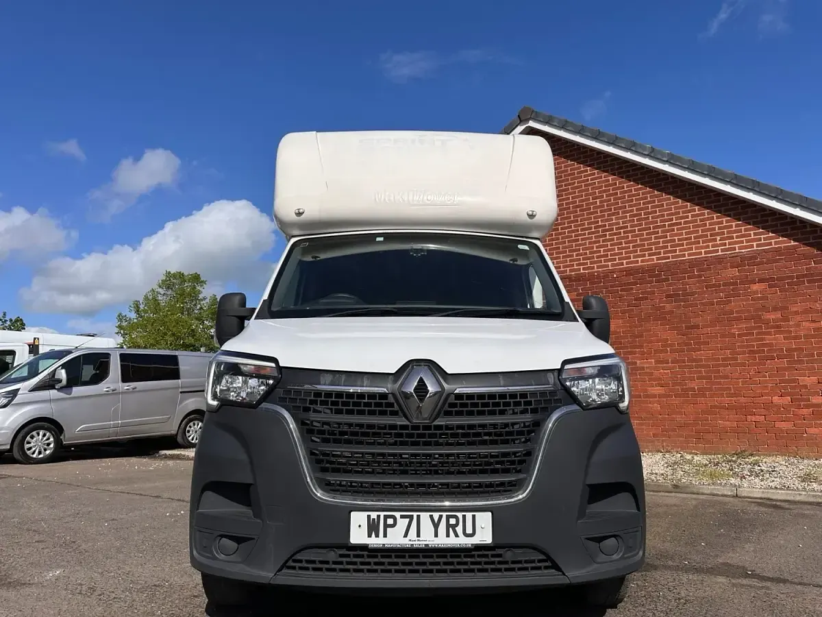 Used Renault Master Business 2021 White MPV