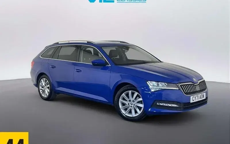 Gebraucht Skoda Superb SE Technology 122 PS (89 kW) 2021 Kombi