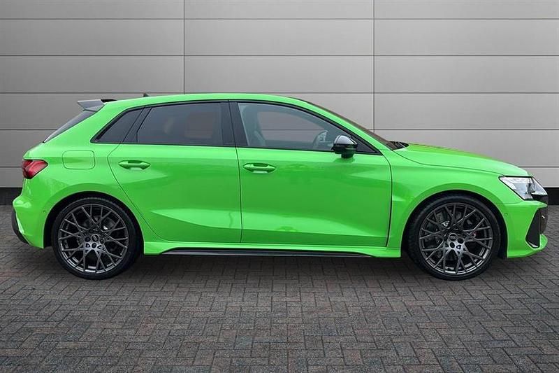 New Audi RS3 Design 400 HP (294 kW) 2025 Kyalami green Sedan