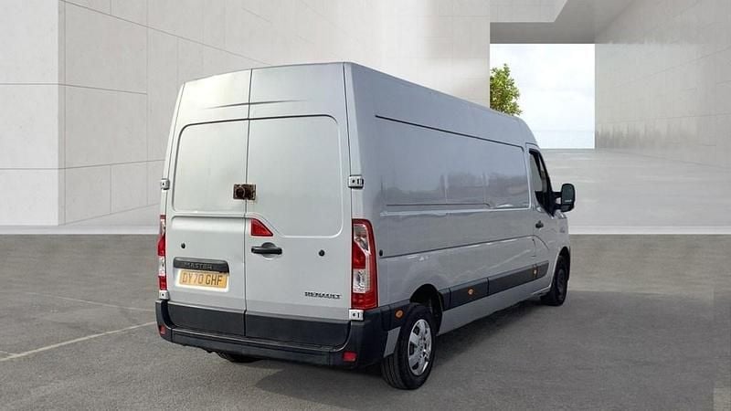 Used Renault Master Business 135 HP (99 kW) 2020 Grey MPV
