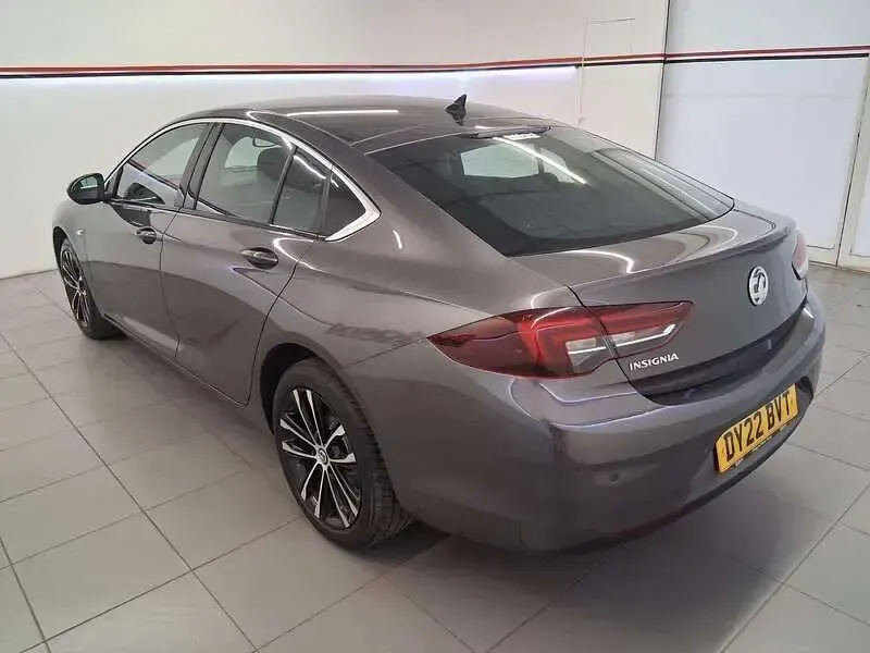 Used Vauxhall Insignia Edition 122 HP (89 kW) 2022 Grey Hatchback