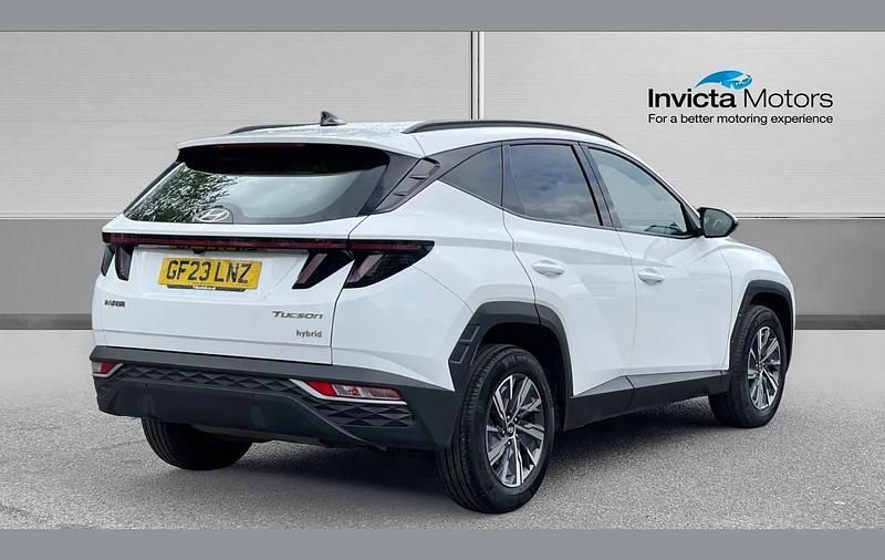 Used Hyundai Tucson SE 230 HP (169 kW) 2023 White SUV